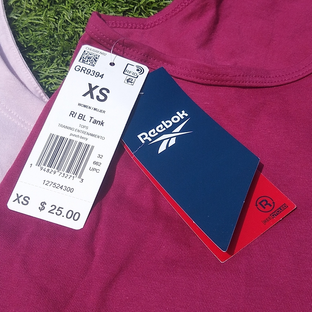 2 Reebok Training Tank Tops, XS - Picture 4 of 6